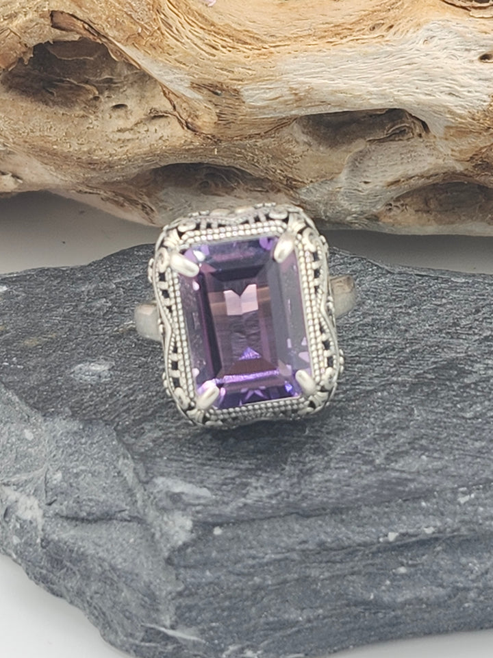 Sterling Floral Amethyst Cubic Ring