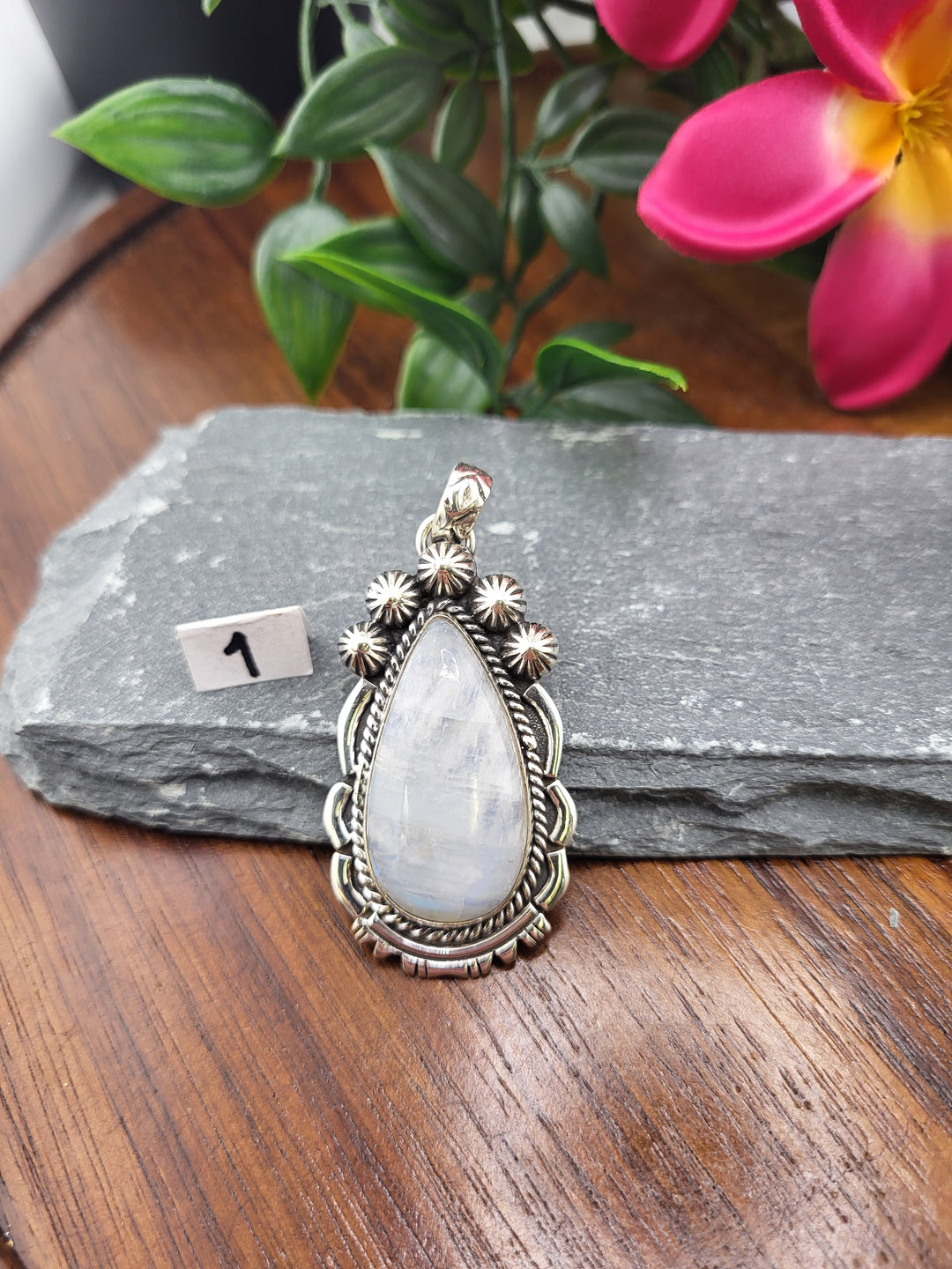 RESERVED FOR: Paige -10/18/2024 - 1 Silver Items