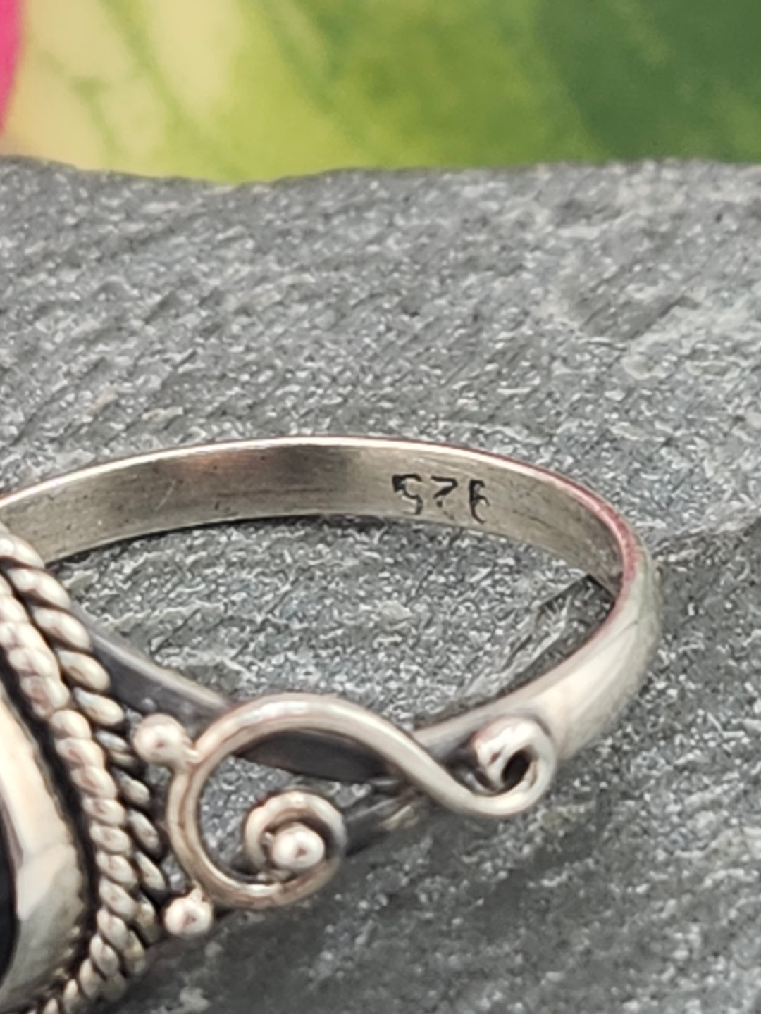 Black Onyx and 925 Sterling Silver Ring - Size 6.25