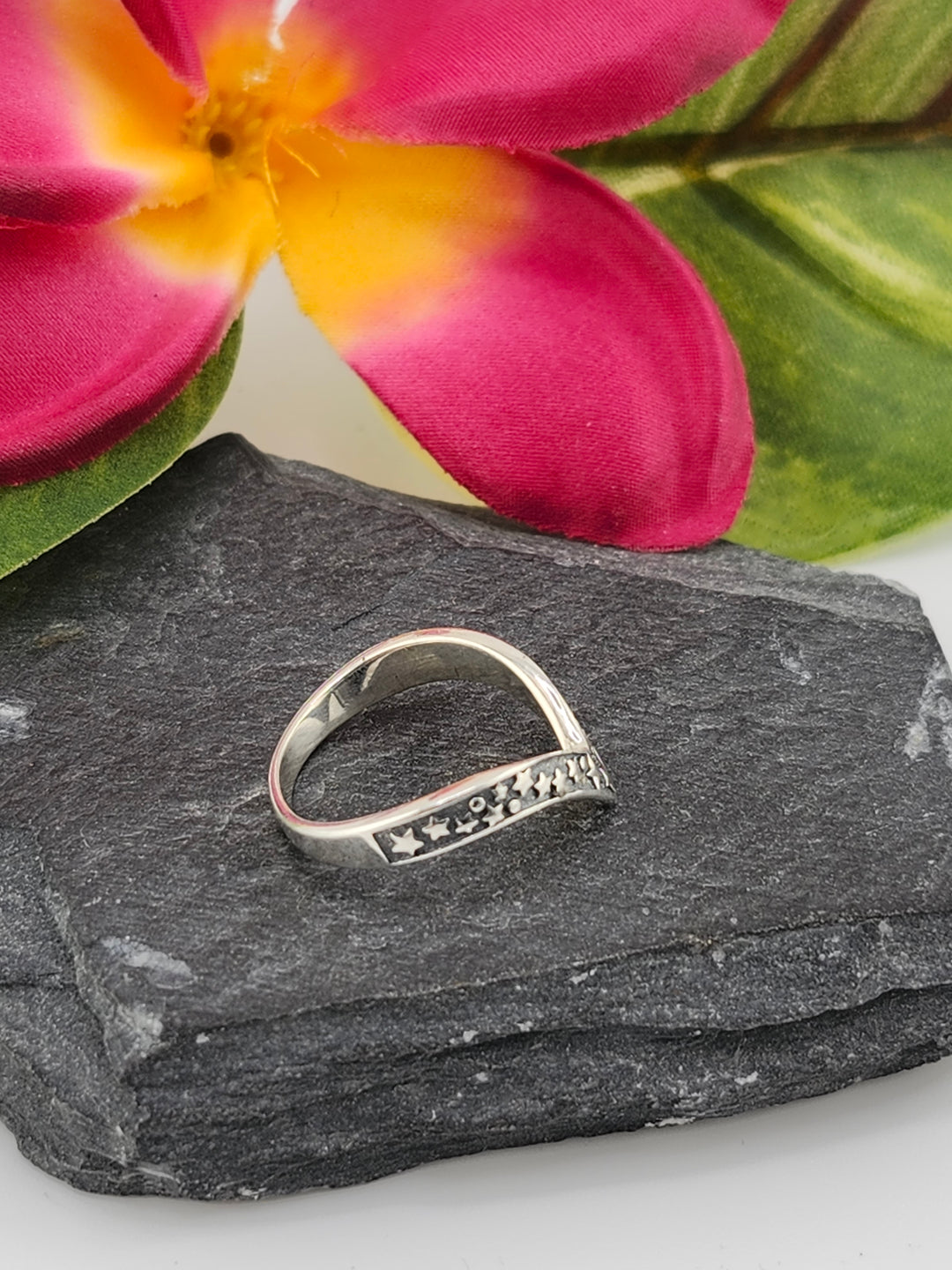 Chevron Star Ring Size 5