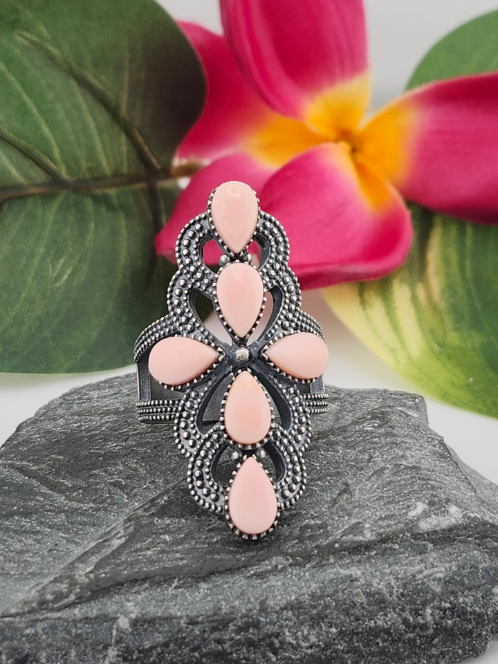 Queen Conch Shell and 925 Sterling Silver Ring - Size 9