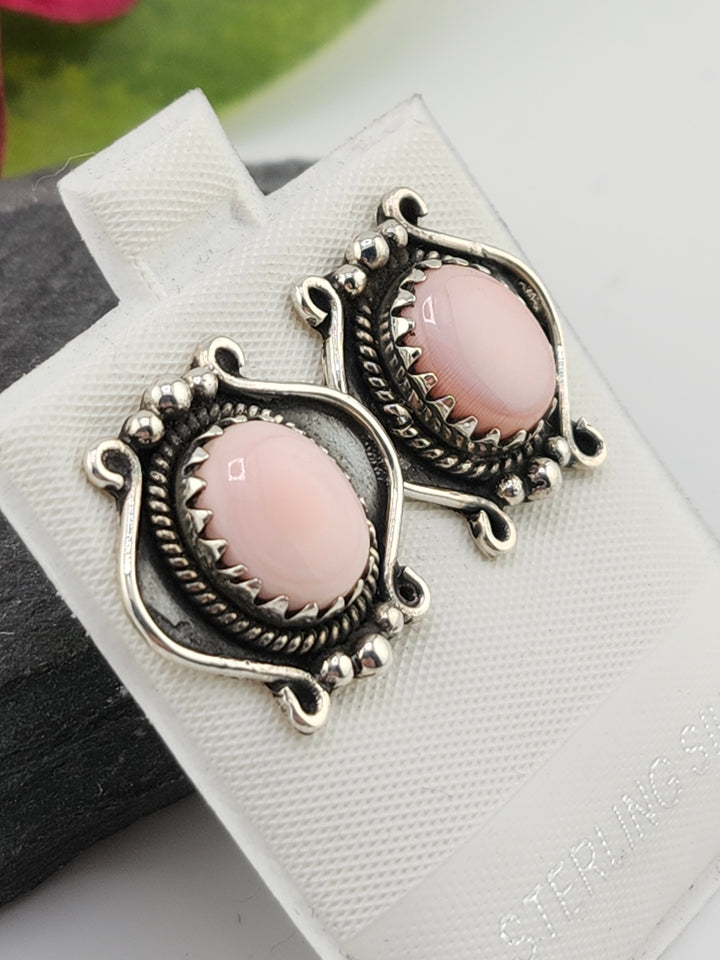 Queen Conch Stud 925 Sterling Silver Earrings