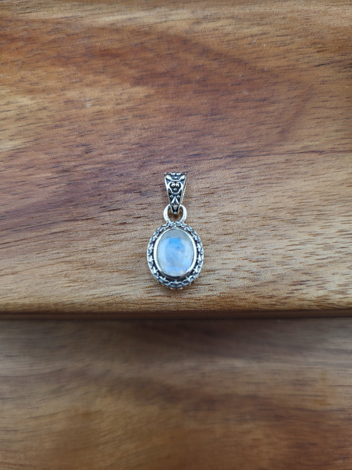 925 Sterling Silver Natural Moonstone Pendant