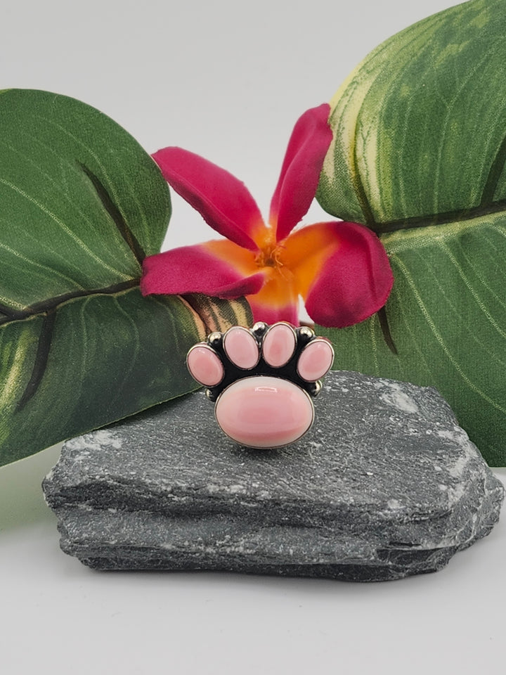 Queen Conch Paw Ring Size 9.25