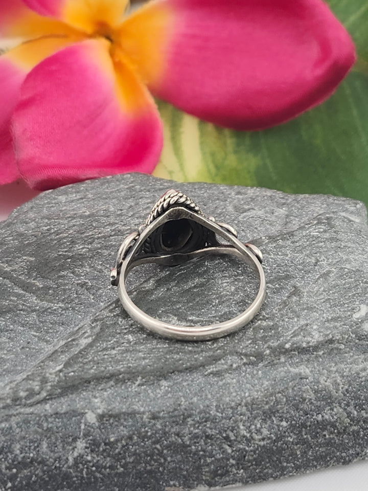 Black Onyx and 925 Sterling Silver Ring - Size 6.25