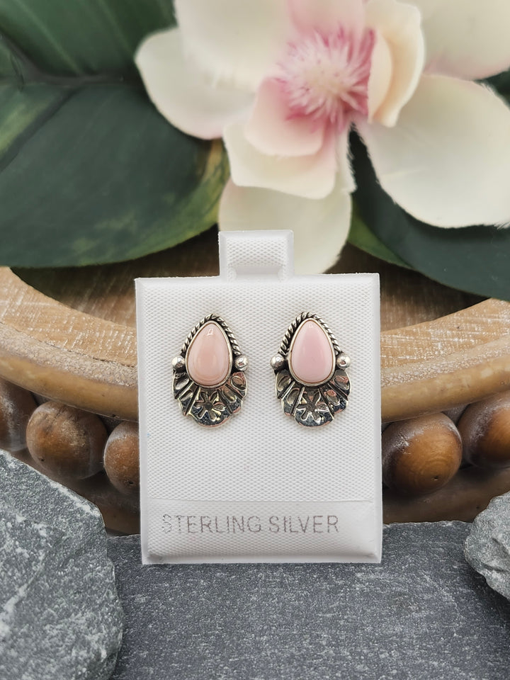 Southwest Queen Conch Post Back Studs