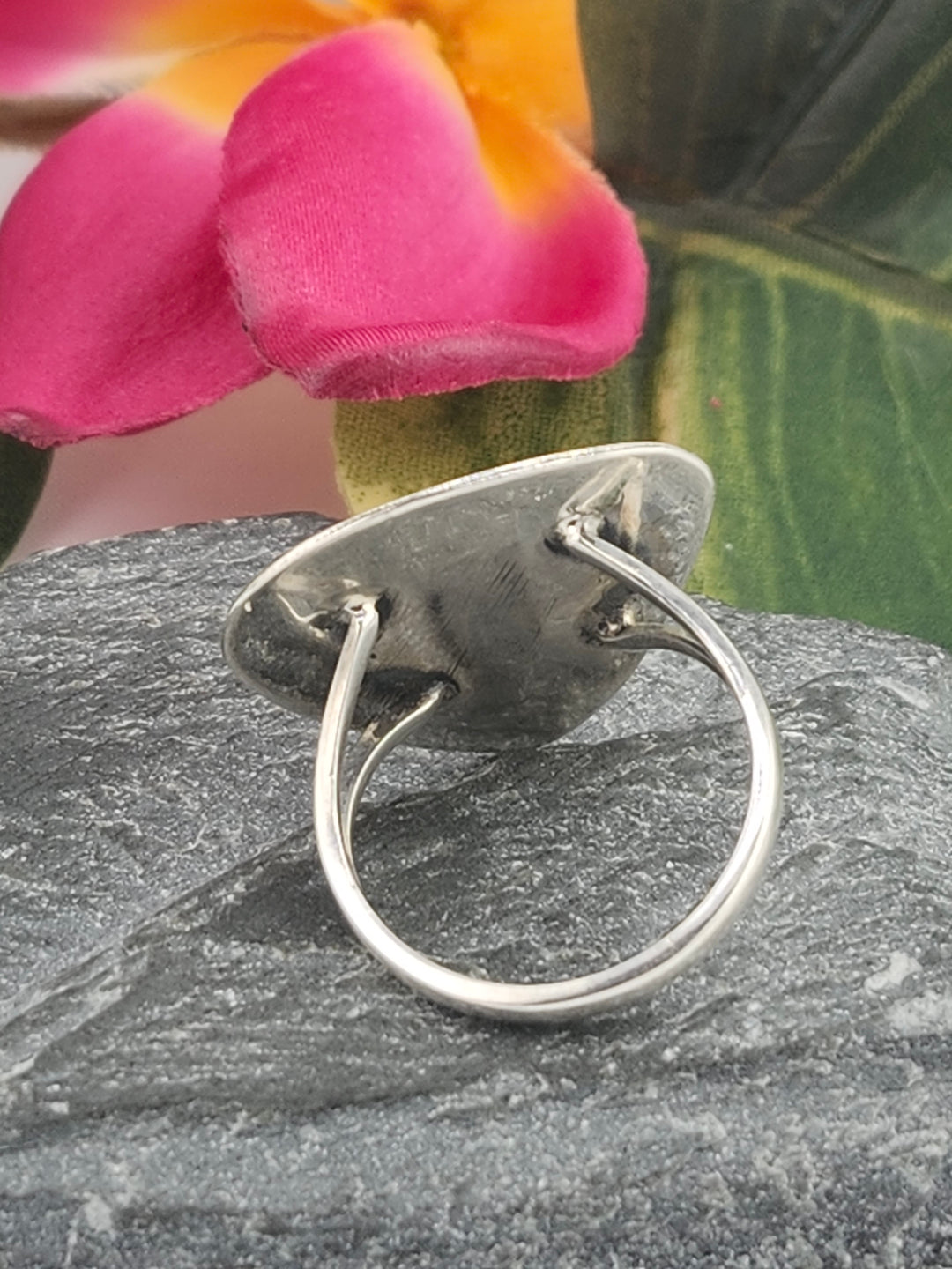 Turquoise Bear Paw Print & 925 Sterling Silver Ring Size 8