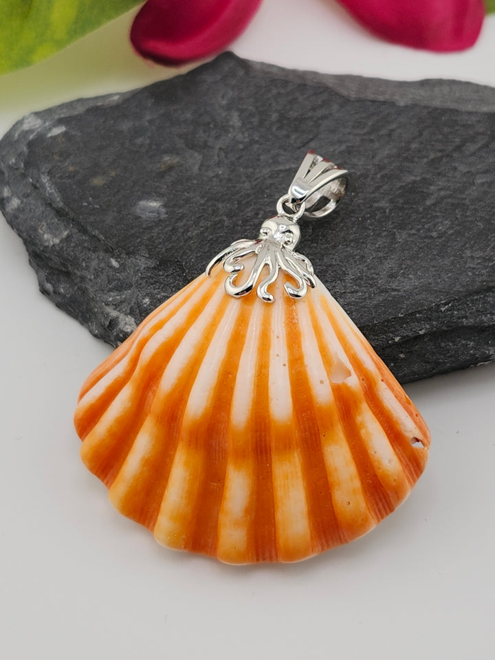 Carved Spiny Oyster Sea Shell Pendant