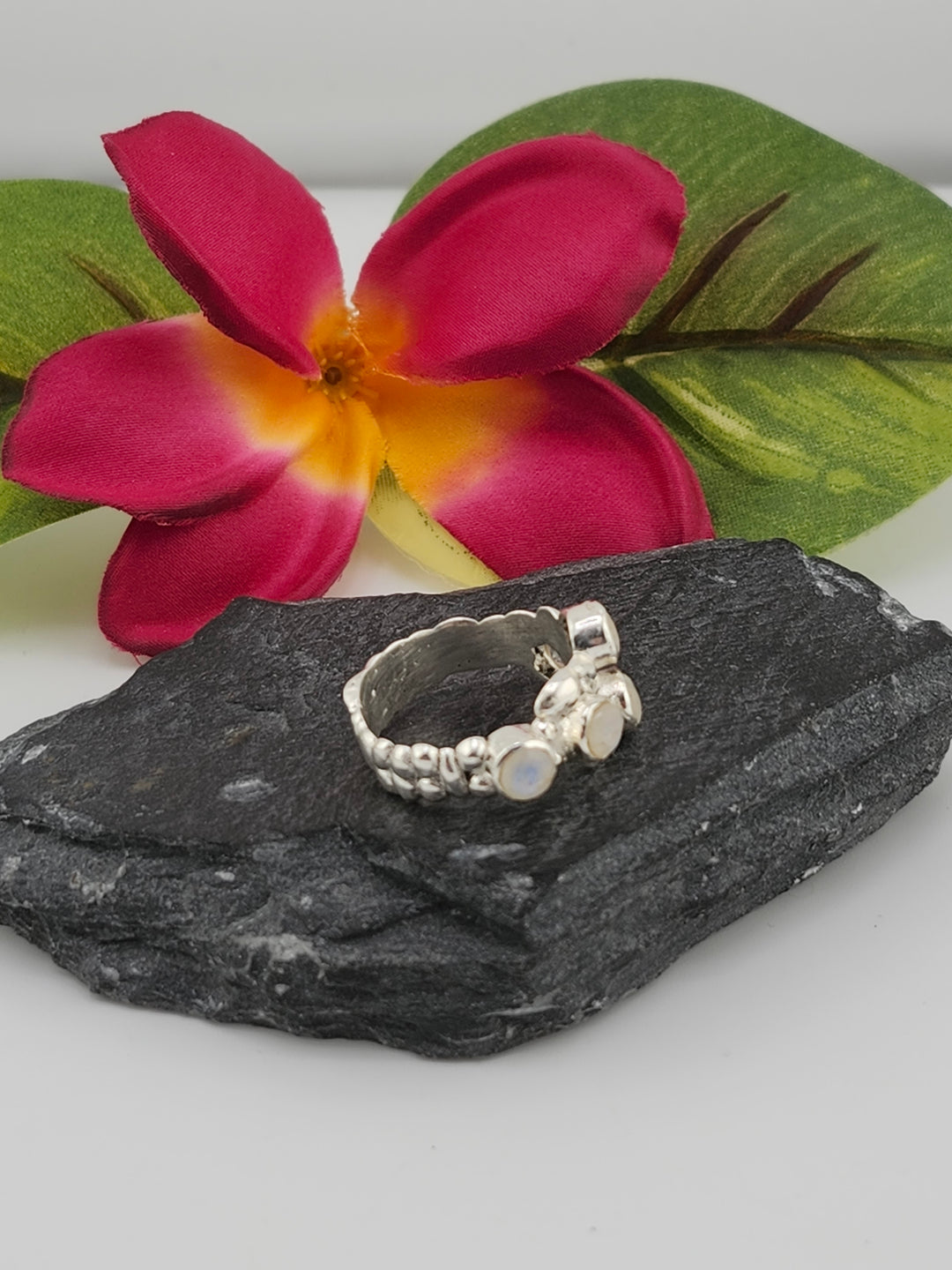 Multistone moonstone and 925 Sterling Silver Ring