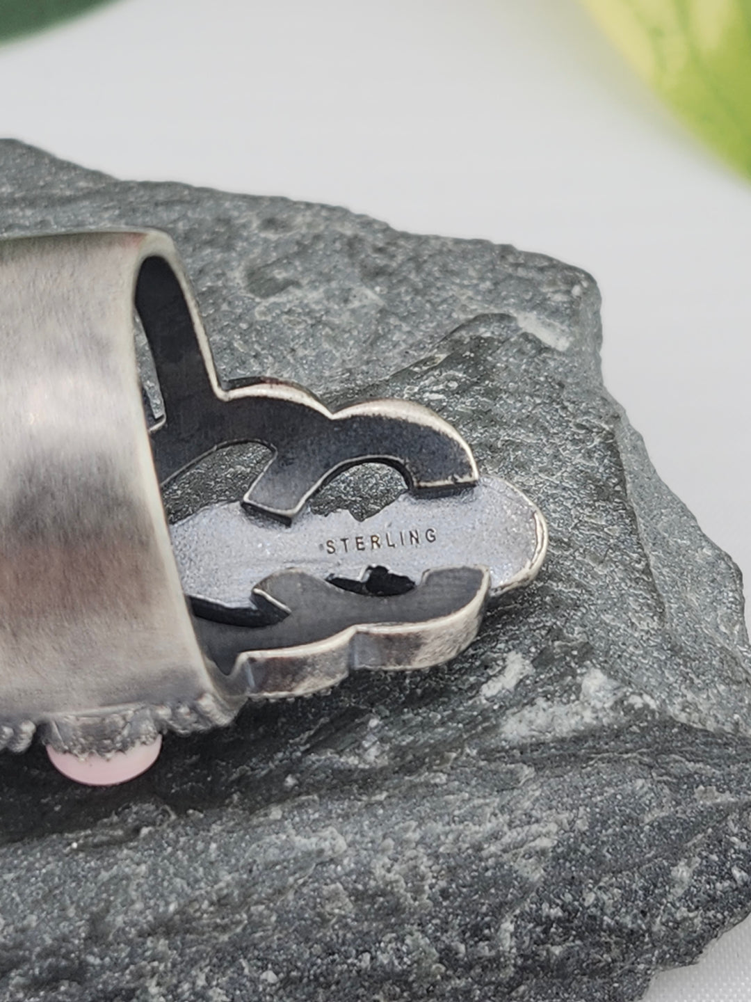 Queen Conch Shell and 925 Sterling Silver Ring - Size 7