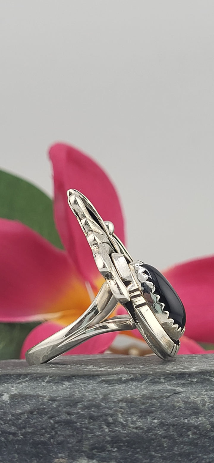 Onyx Teardrop & 925 Sterling Silver Leafs Ring Size 9