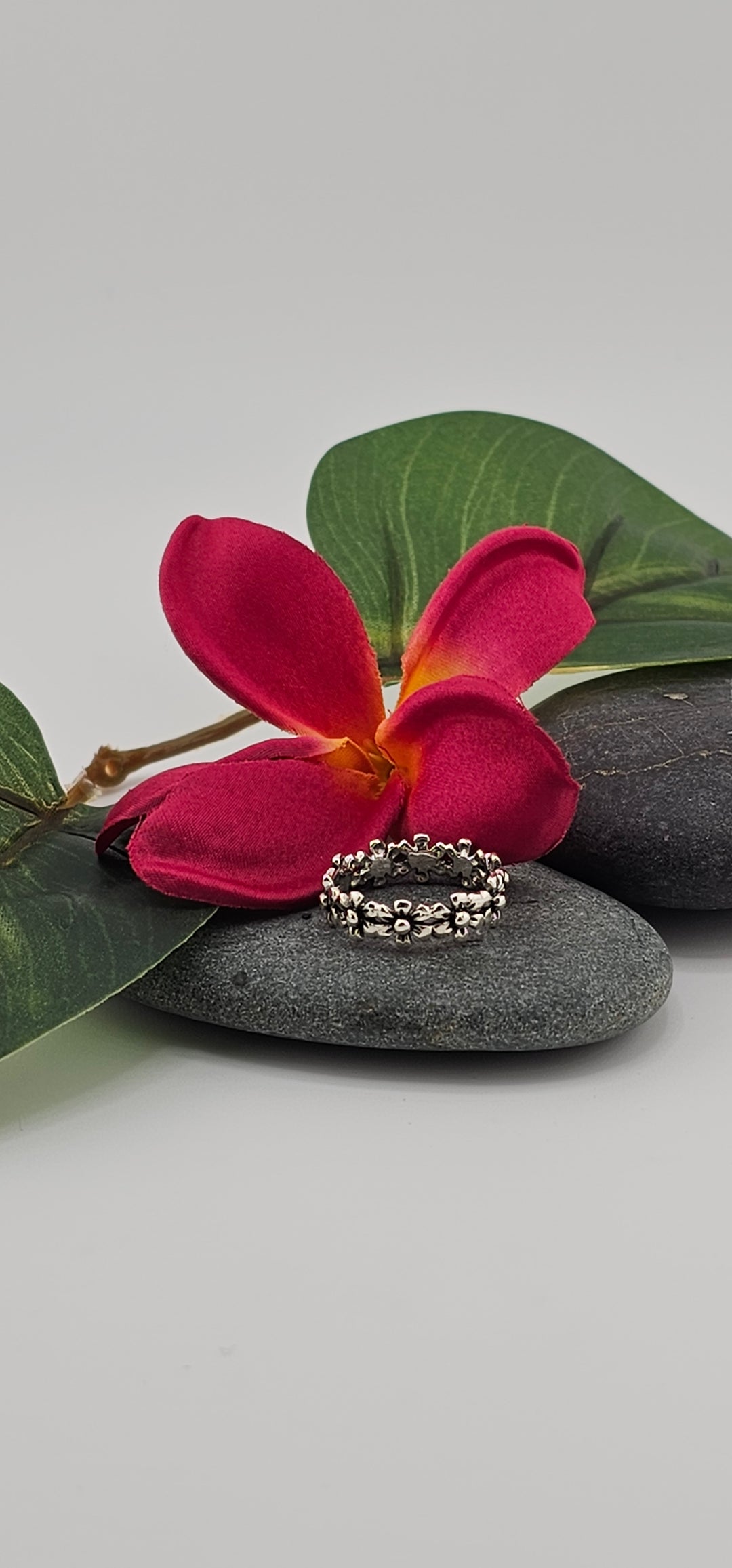 Flower Band Ring