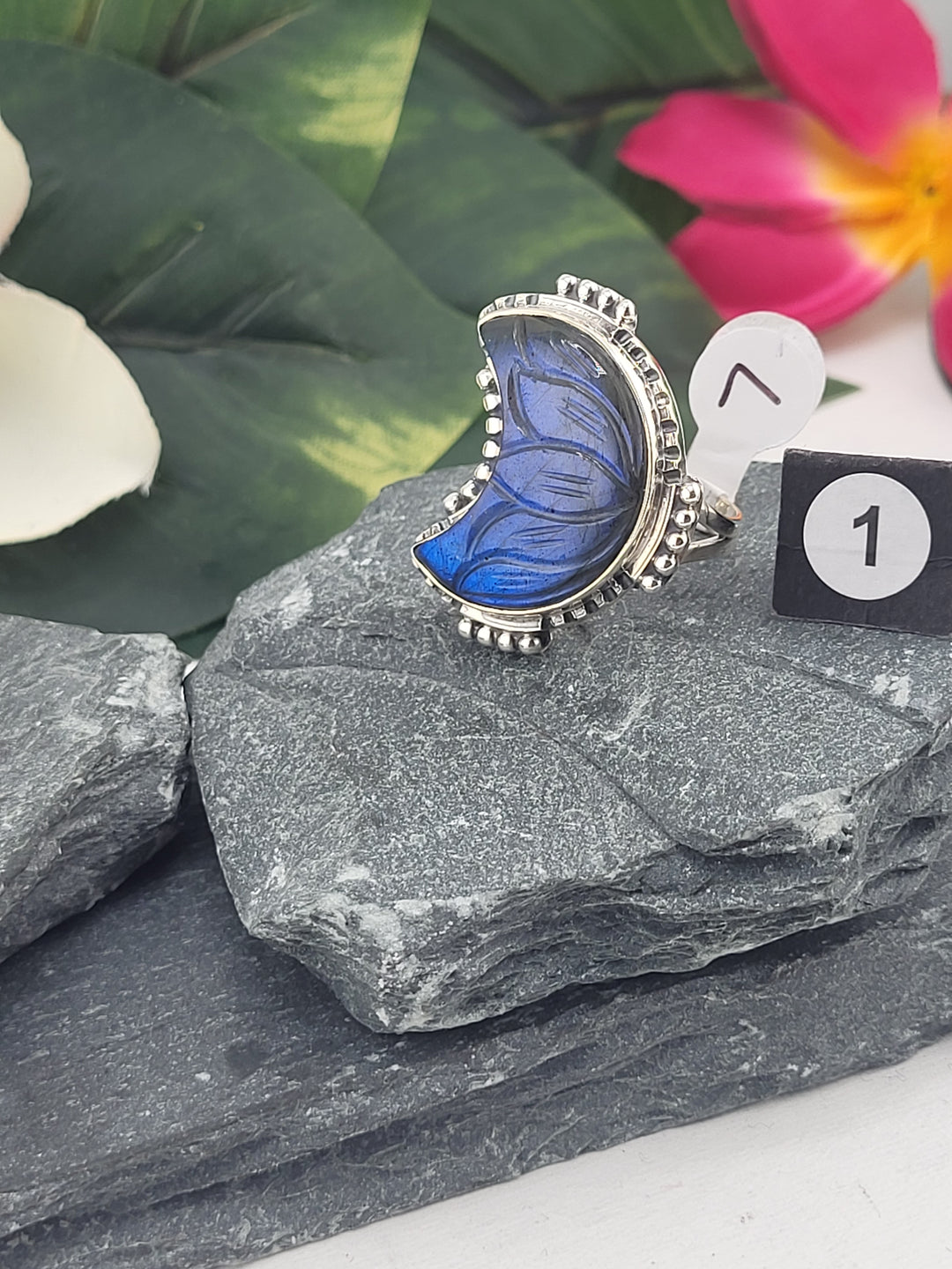Reserved for: Karen Vergara-vaughn  AM 1-7-25, 1 sterling silver items