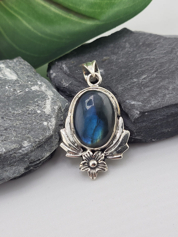 Blue Labradorite Pendant
