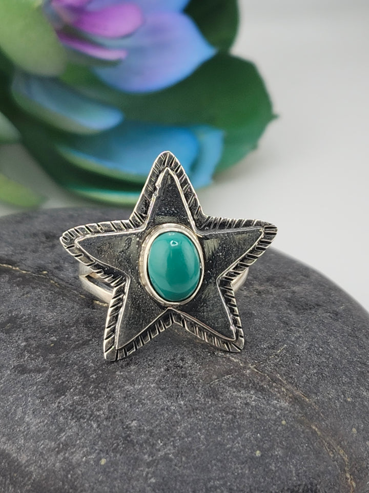 Kingman Turquoise and 925 Sterling Silver Star Ring - Size 8.75
