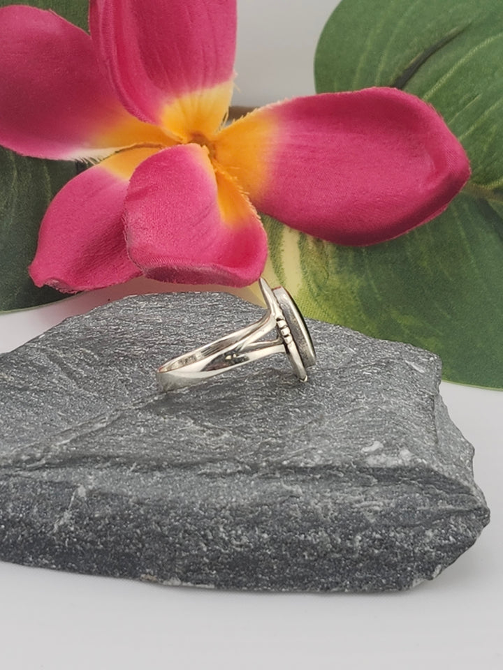 Black Onyx & 925 Sterling Silver Ring Size 5