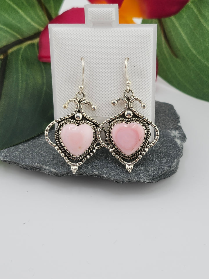 Queen Conch Dangle Earrings