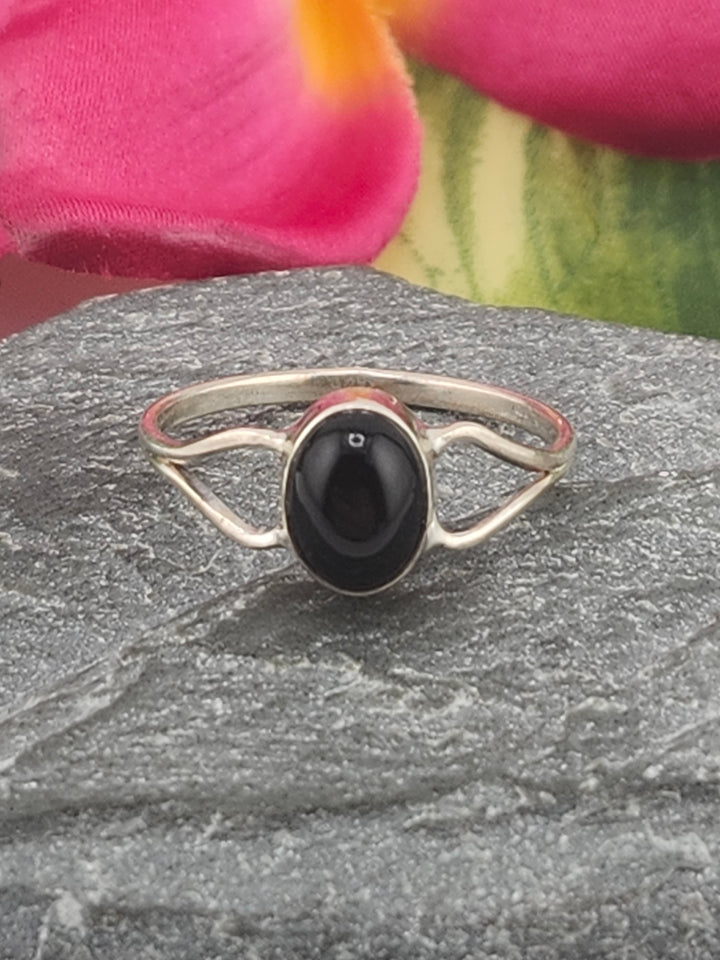 Black Onyx and 925 Sterling Silver Ring - Size 8.25