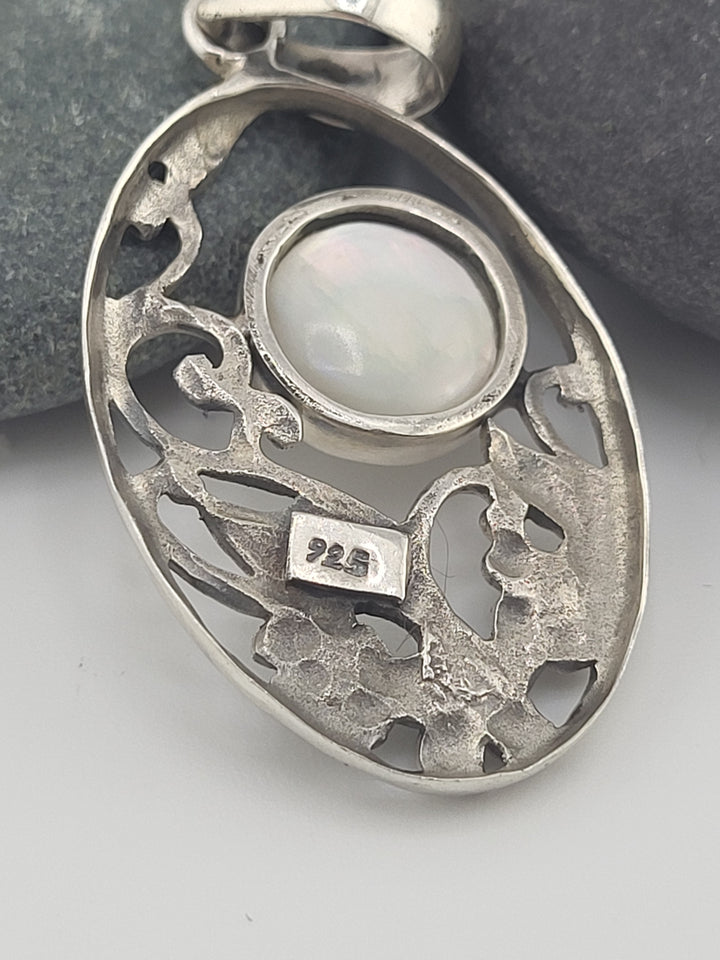 Mother of Pearl Silver Pendant