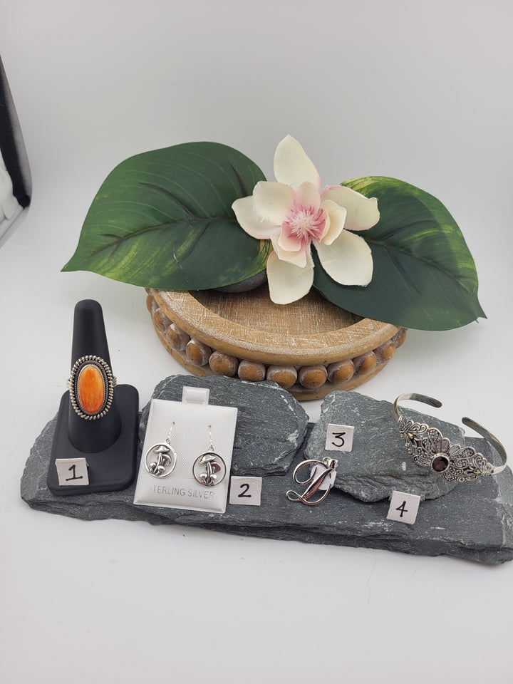 RESERVED FOR:   Deanne -12/08/2024 - 8 Sterling Silver Items
