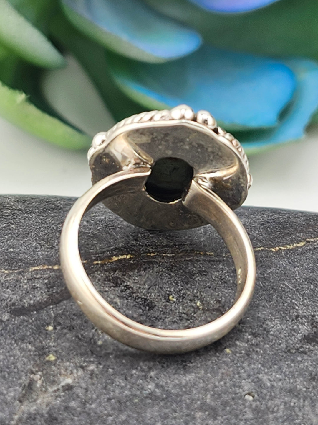 Kingman Turquoise and 925 Sterling Silver Ring - Size 6