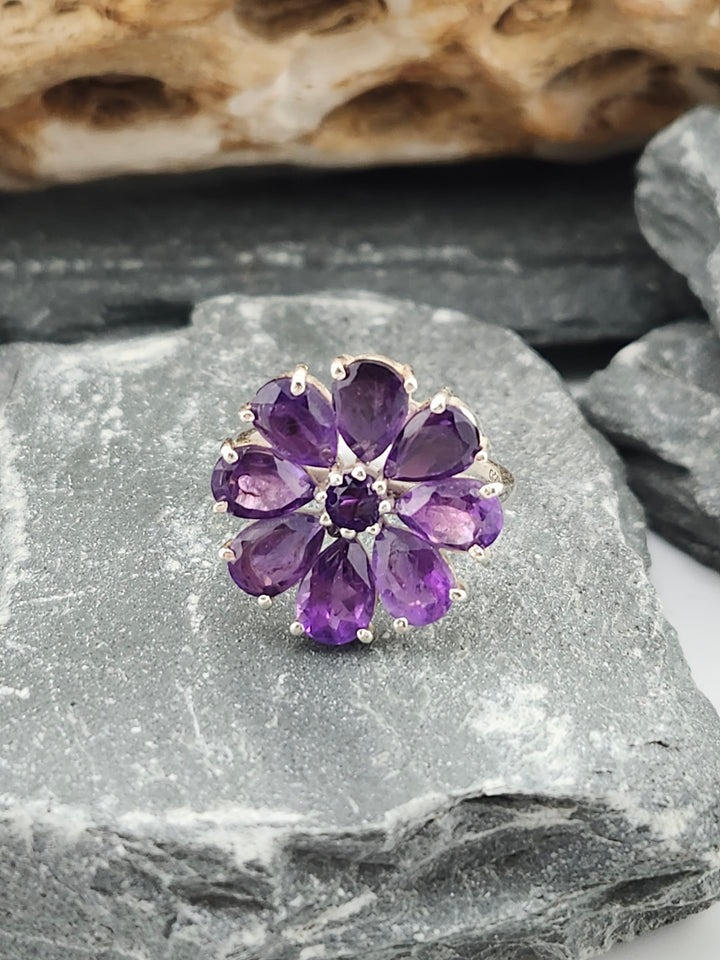 Amethyst Flower Ring