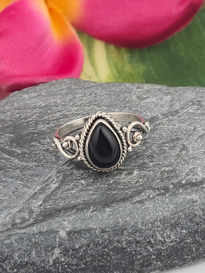 Black Onyx and 925 Sterling Silver Ring - Size 6.25