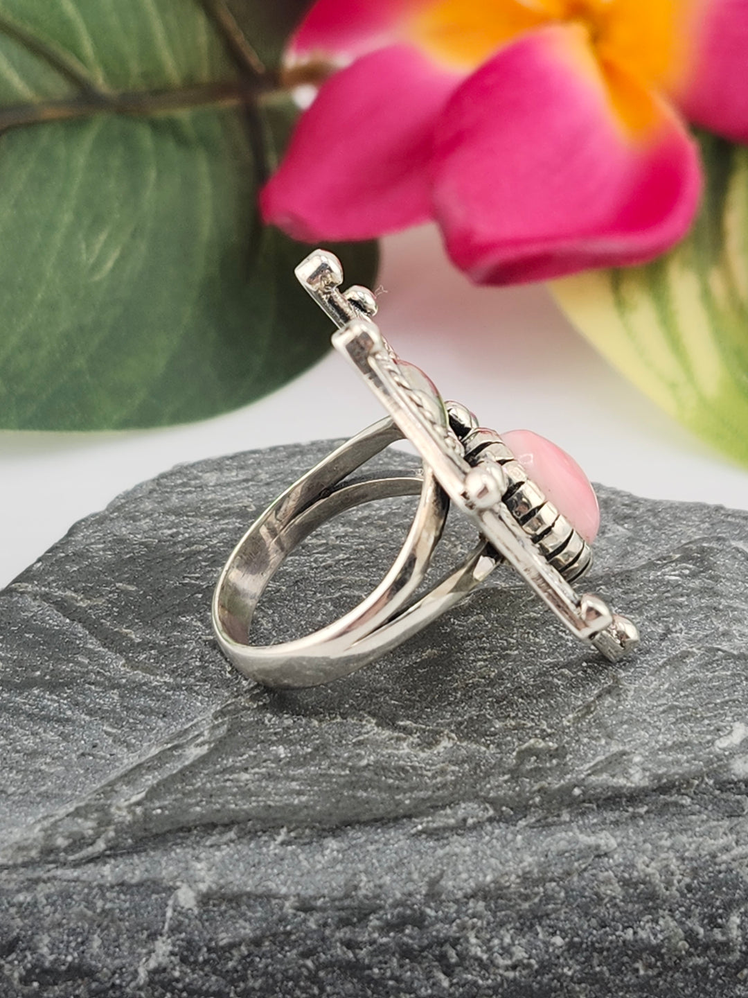 Queen Conch Shell and 925 Sterling Silver Spider Ring - Size 7.25