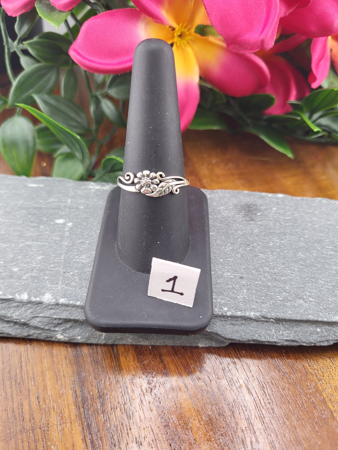 RESERVED FOR:  Deanne -10/24/2024 - 1 Sterling Silver Items