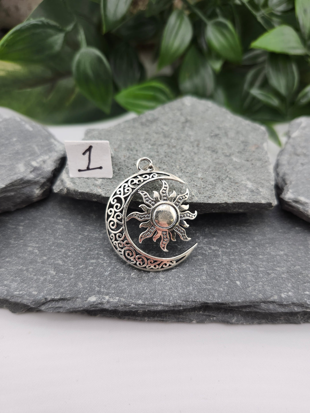 RESERVED FOR: Cassandra Taber -11/10/2024 - 1 Sterling Silver Items