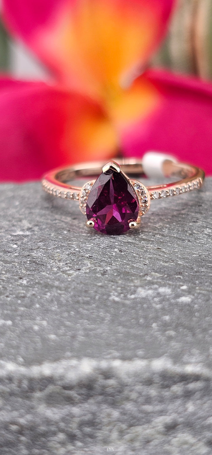 10K Rose Gold Rhodolite & Diamond Ring size 7