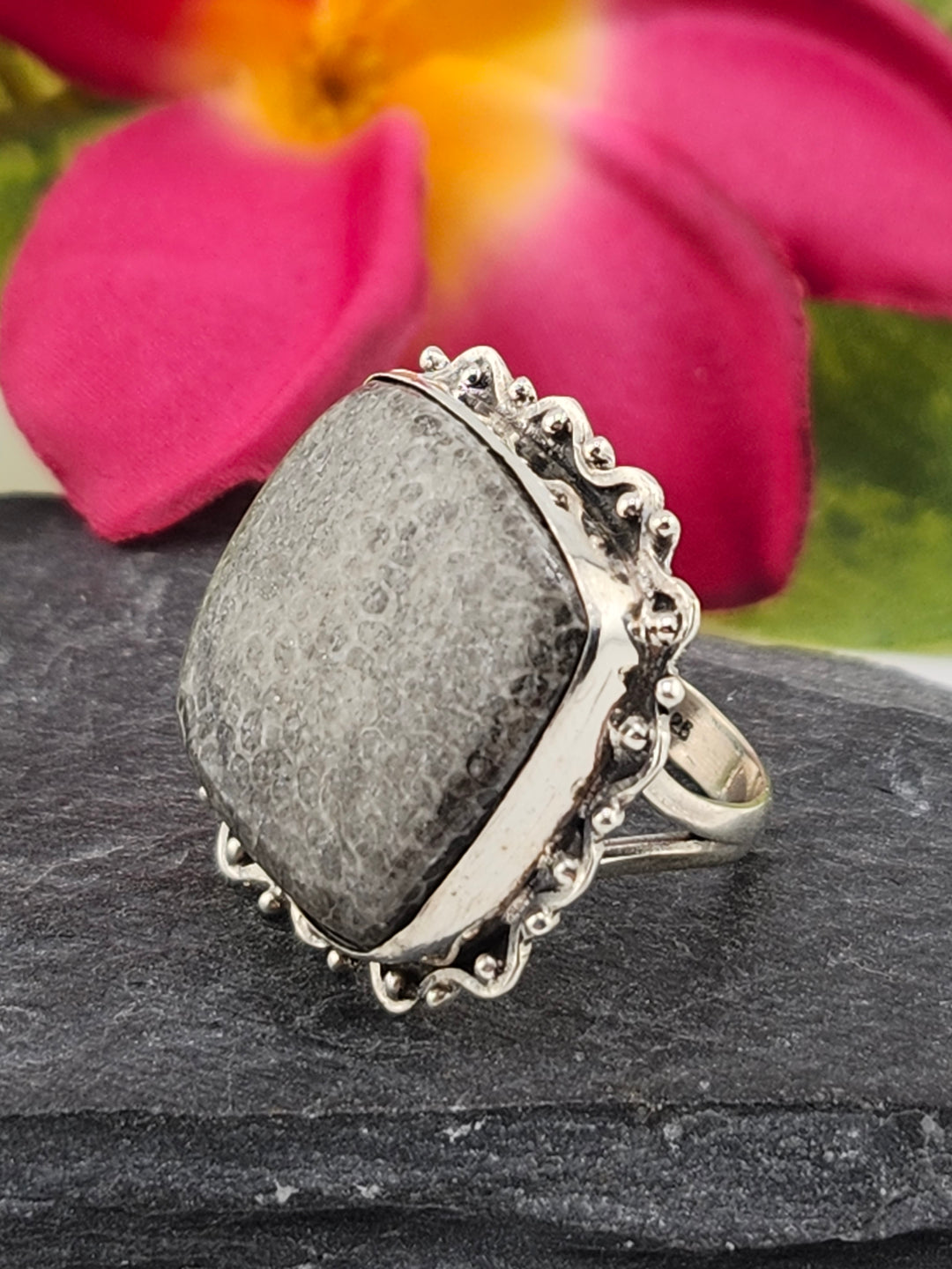 Stingray Coral Ring Size 6