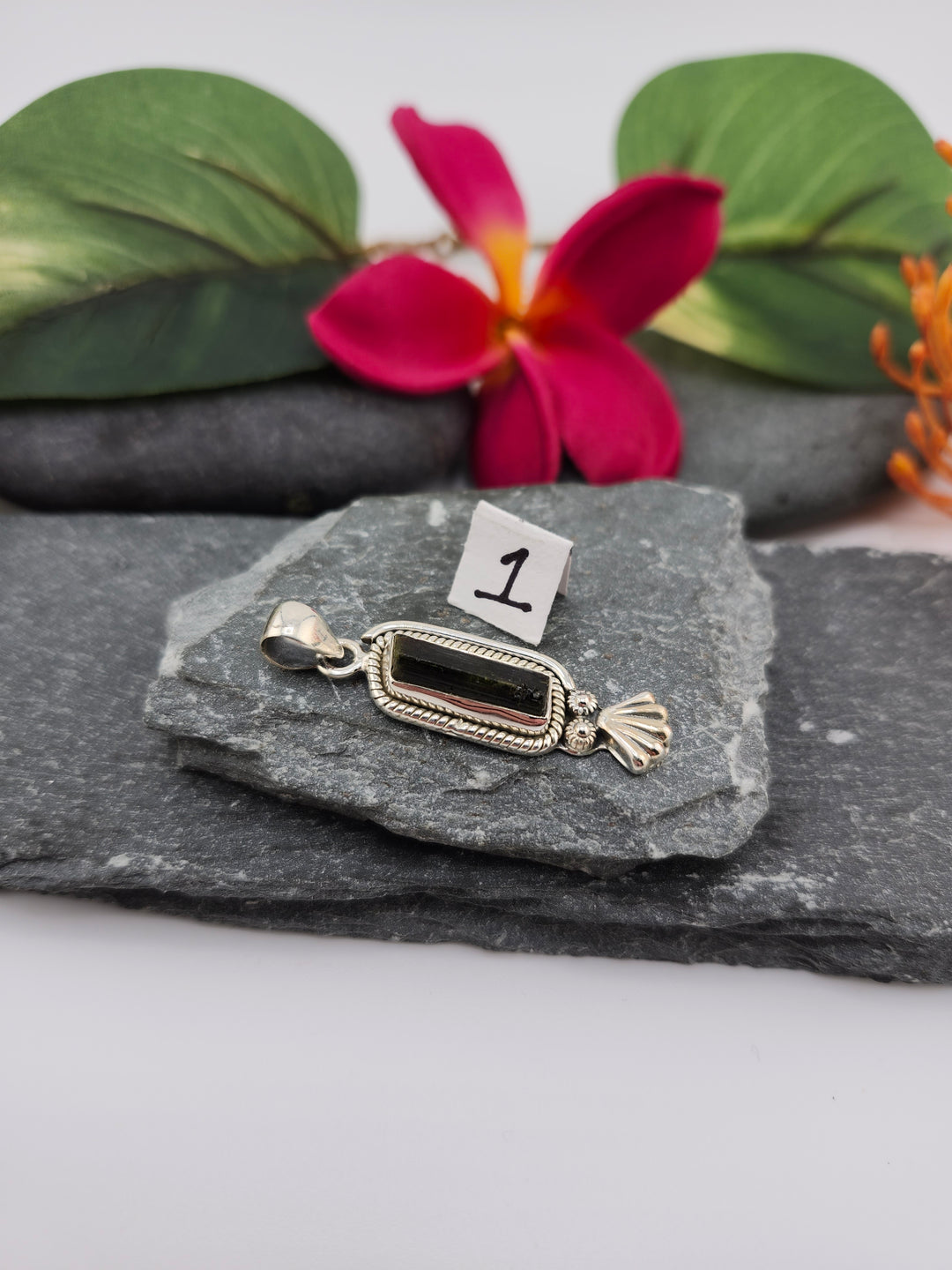 RESERVED FOR: Sophie Z.   -11/27/2024 - 1 Sterling Silver Items