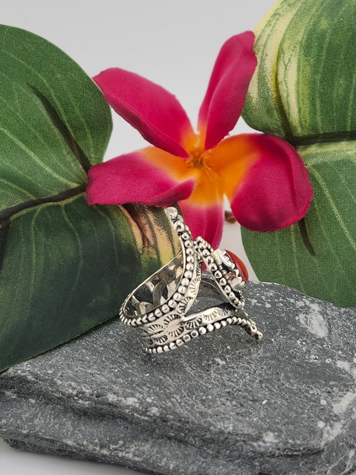 Marquee Red Spiny Oyster Ring Size 6