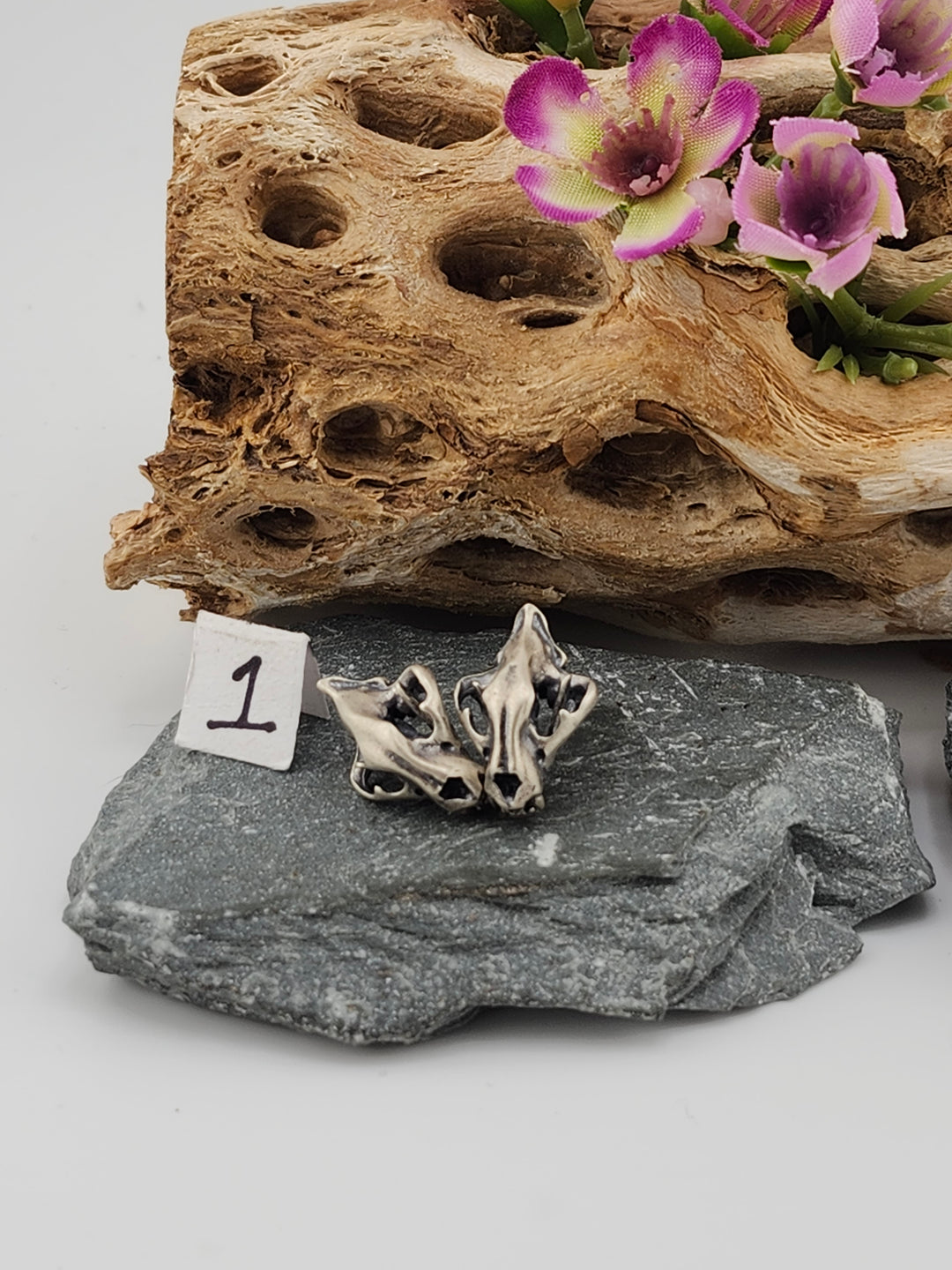 RESERVED FOR: Ivy (Vault) -11/29/2024 - 1 Sterling Silver Item