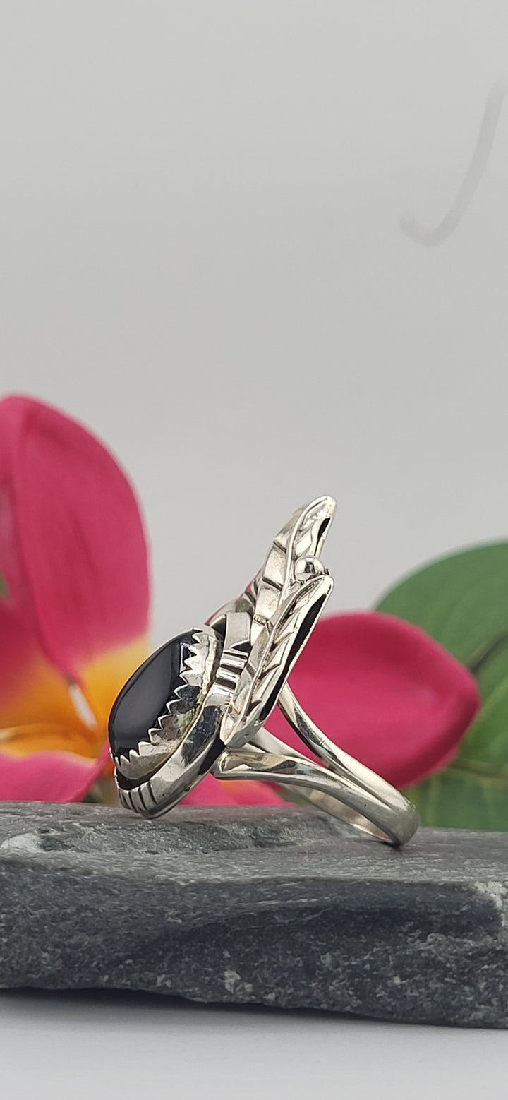 Onyx Teardrop & 925 Sterling Silver Leafs Ring Size 8