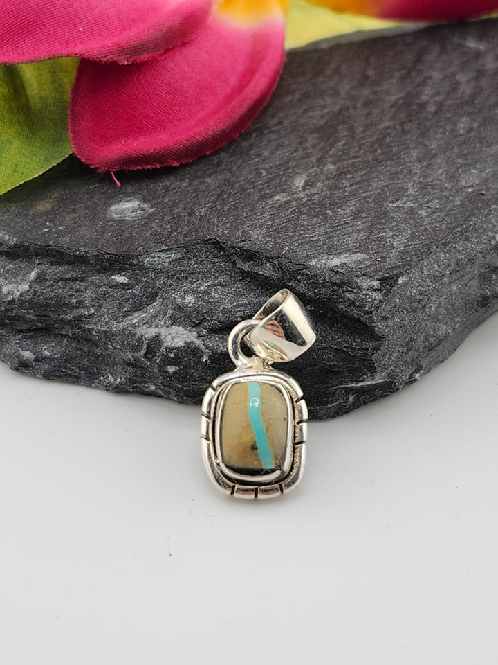 Royston Ribbon Turquoise Pendant