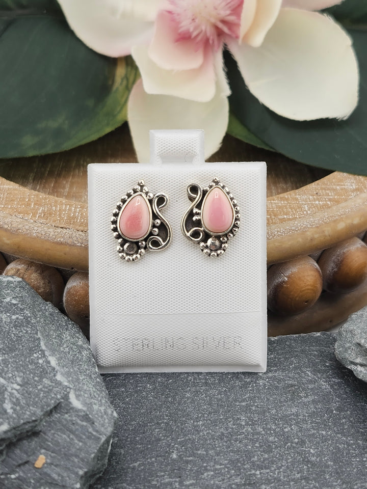 Southwest Queen Conch Post Back Studs