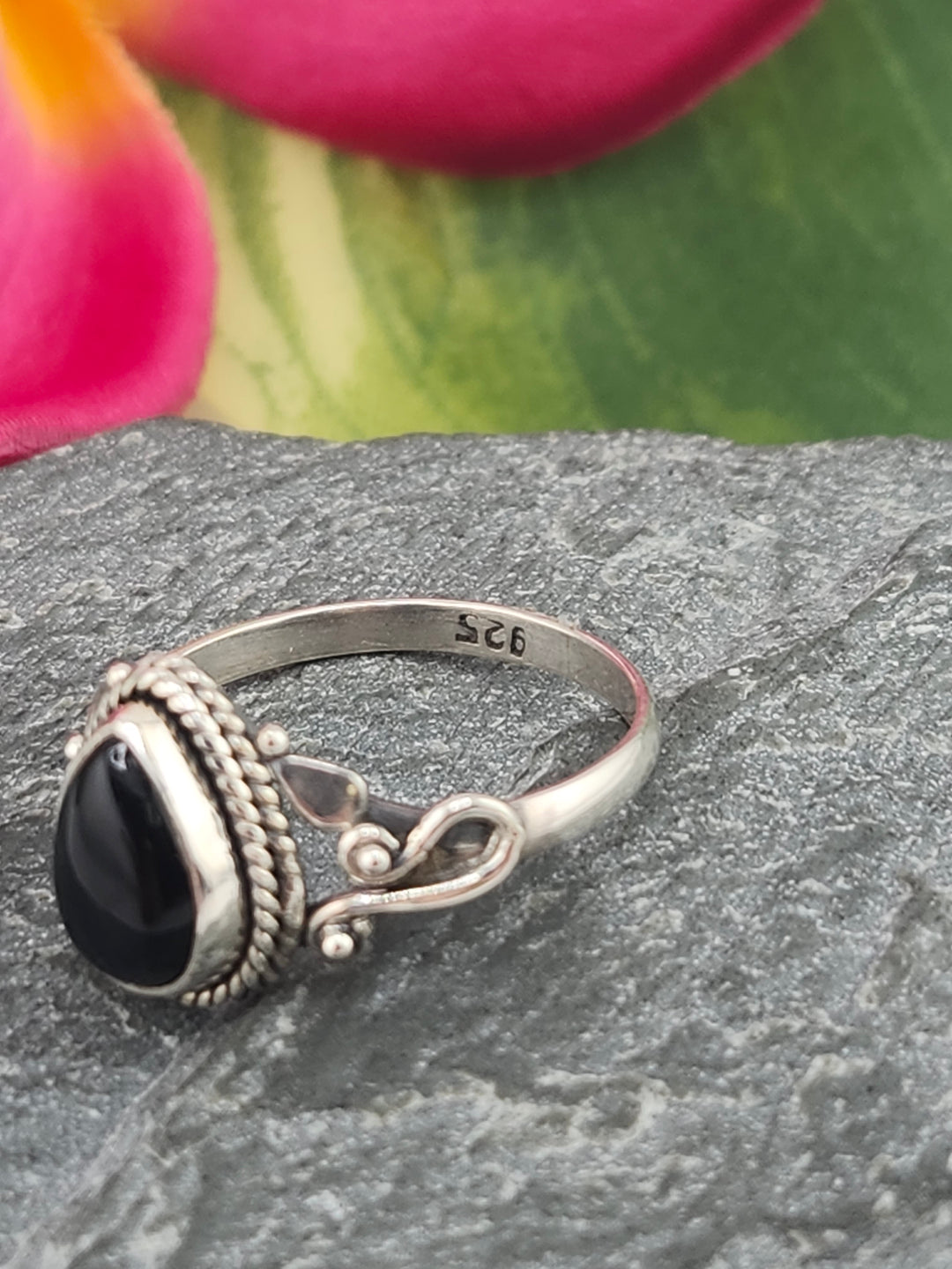 Black Onyx and 925 Sterling Silver Ring - Size 6.25