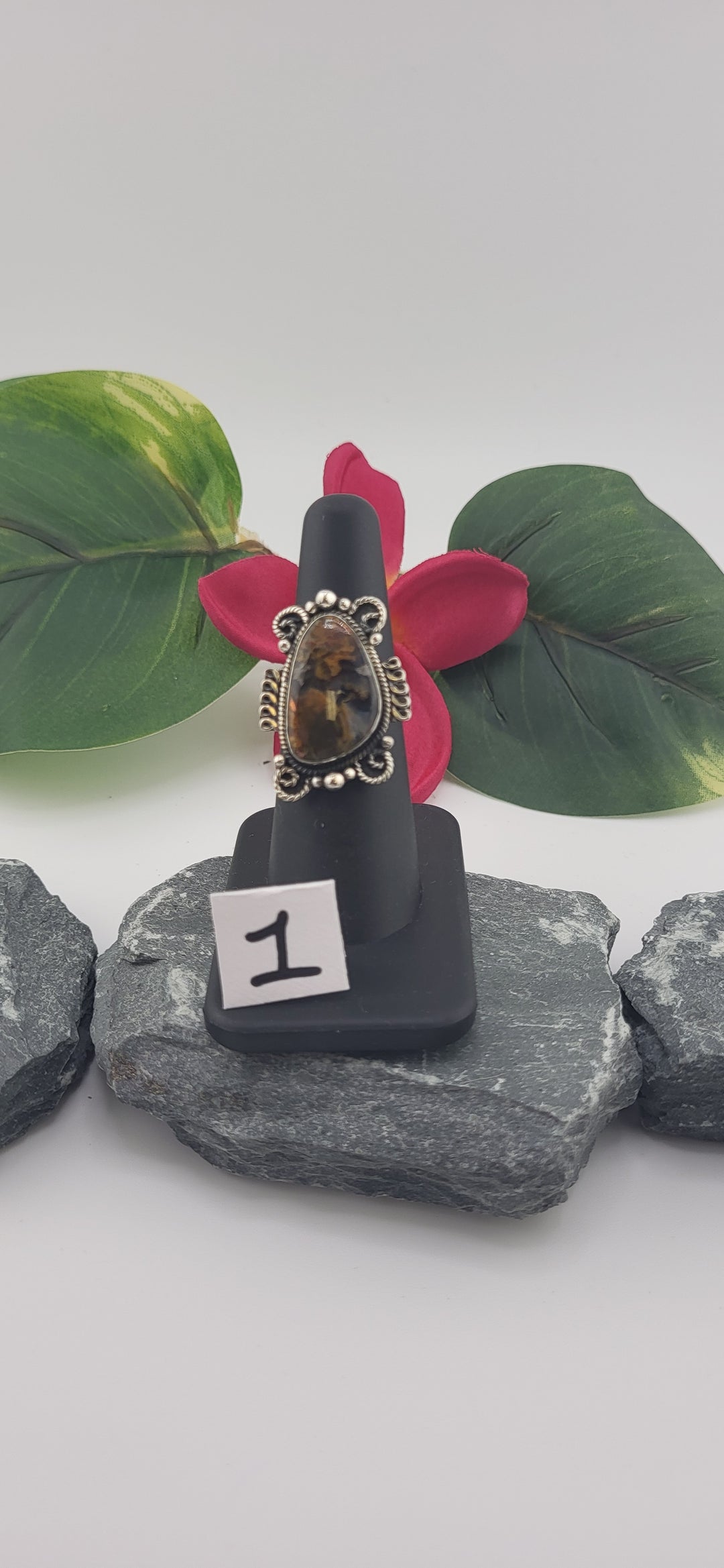RESERVED FOR:   Kris (vault) -11/29/2024 - 1 Sterling Silver Items