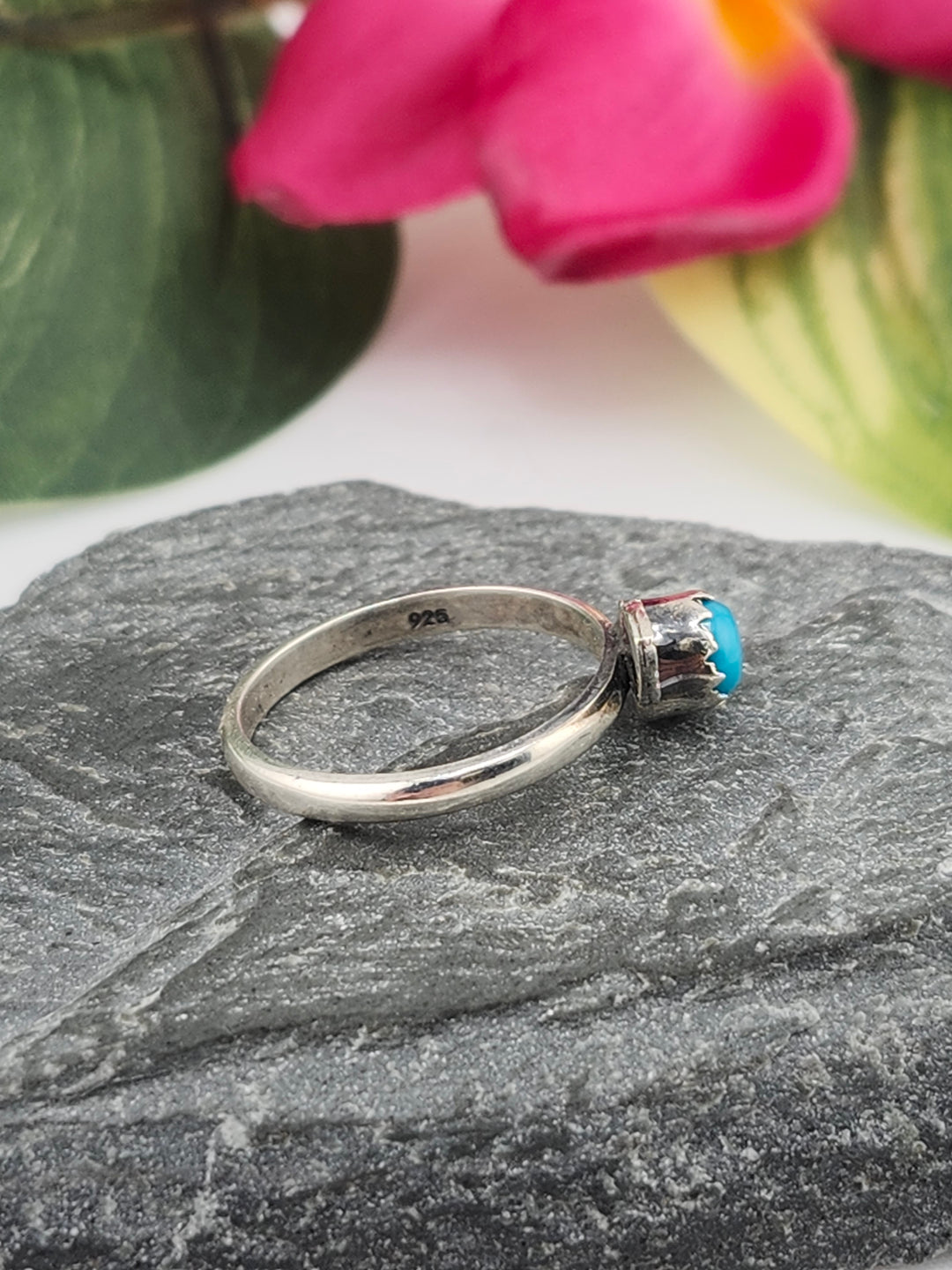 Kingman Turquoise and 925 Sterling Silver Ring - Size 7.25