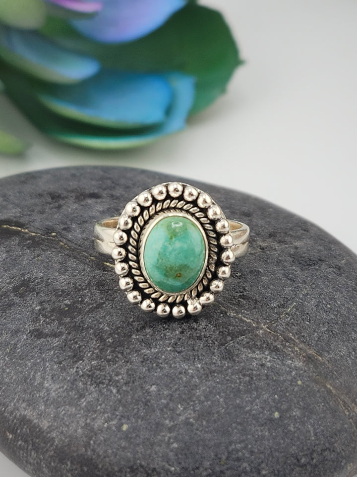 Kingman Turquoise and 925 Sterling Silver Ring - Size 7