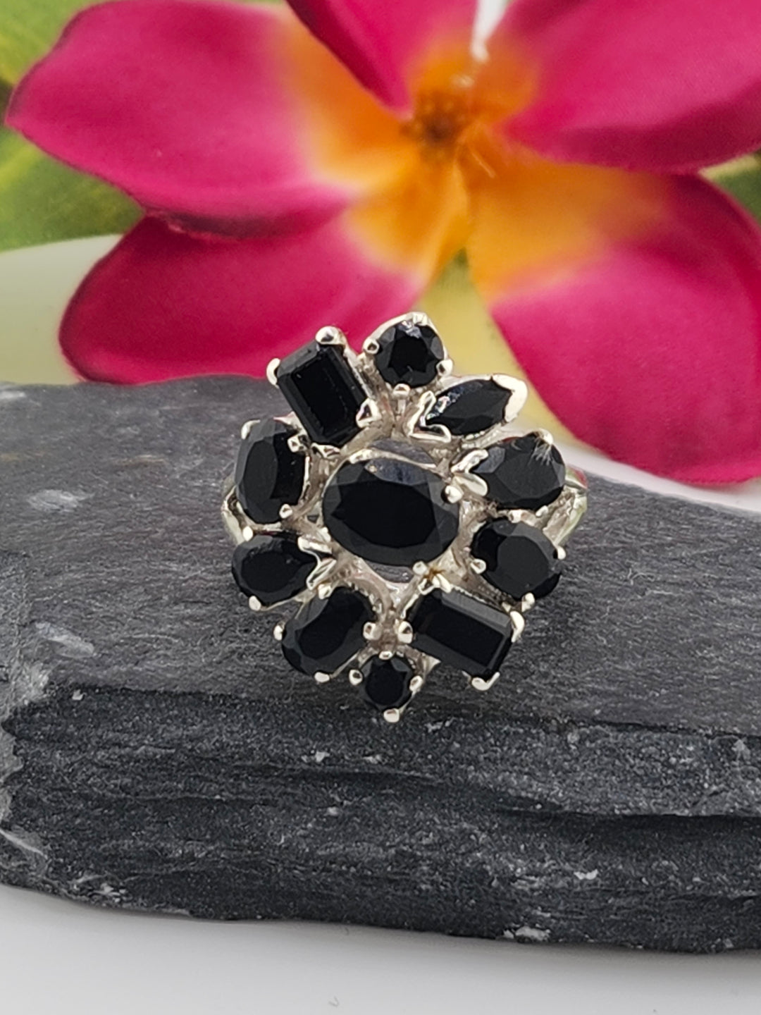 Cluster Black Onyx Ring Size 6