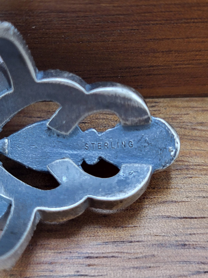 925 Sterling Silver Natural Queen Conch Cross Ring Size 8.5