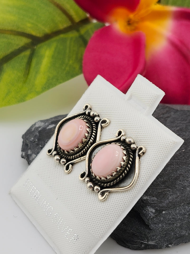 Queen Conch Stud 925 Sterling Silver Earrings