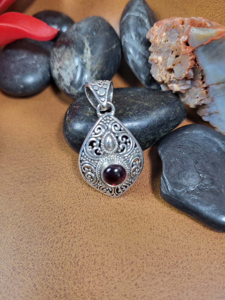Raspberry Garnet Pendant 925 Sterling Silver