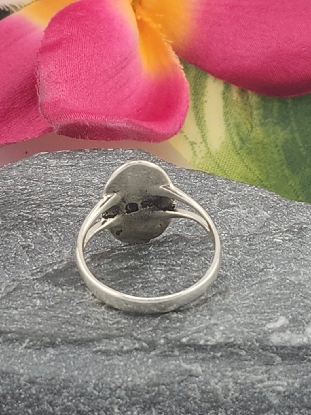 Black Onyx & 925 Sterling Silver Ring Size 5