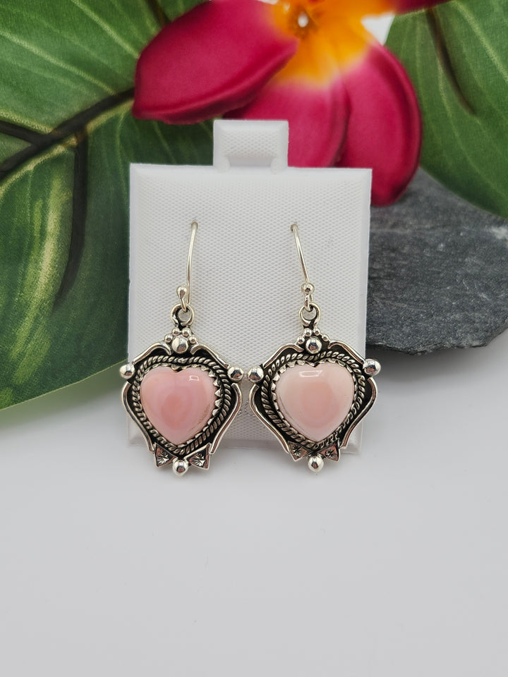 Queen Conch Dangle Earrings