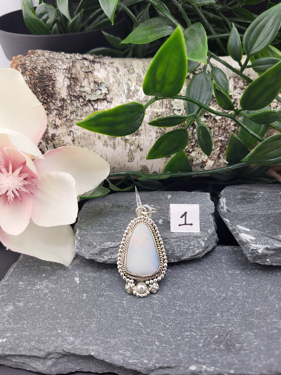 RESERVED FOR:  iGuNpOwDeR_nLEAD -11/07/2024 - 1 Sterling Silver Items
