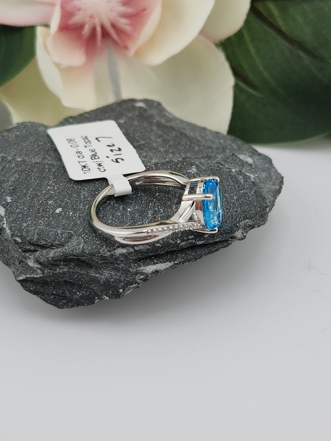 10K White Gold Diamond and Blue Topaz Ring